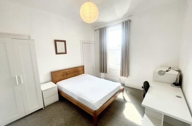 Greenbank Avenue, Lipson, Plymouth - Image 3